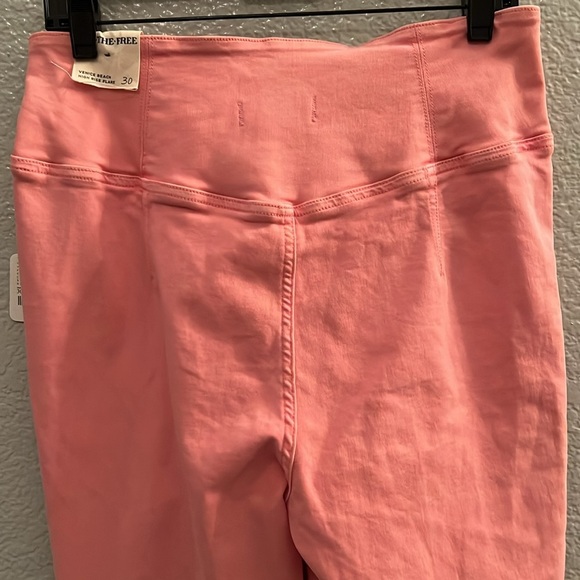 Free People We the Free Venice Beach Pink High Rise Flare Jeans Size 30 - Picture 6 of 10